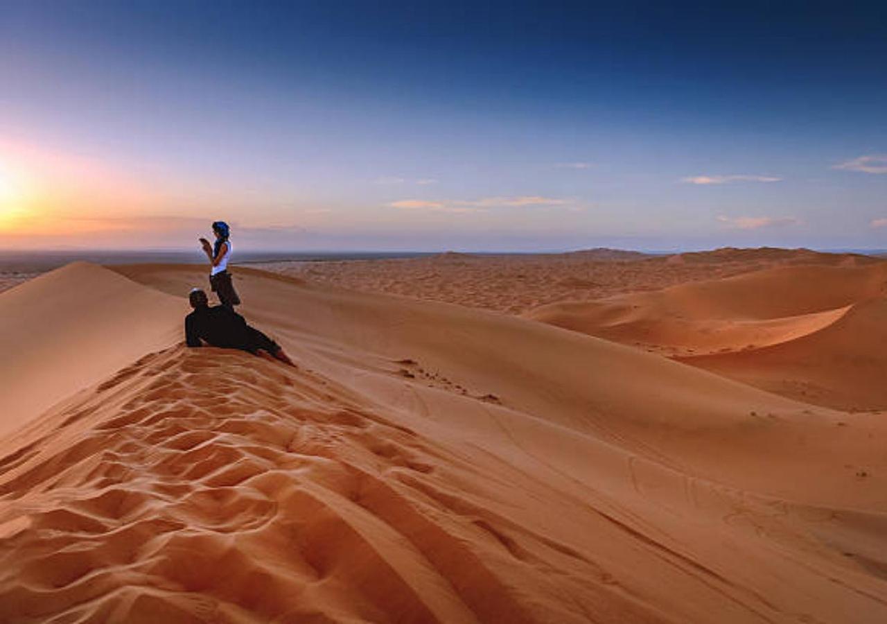 Desert Glamping Experience 梅尔祖卡 外观 照片