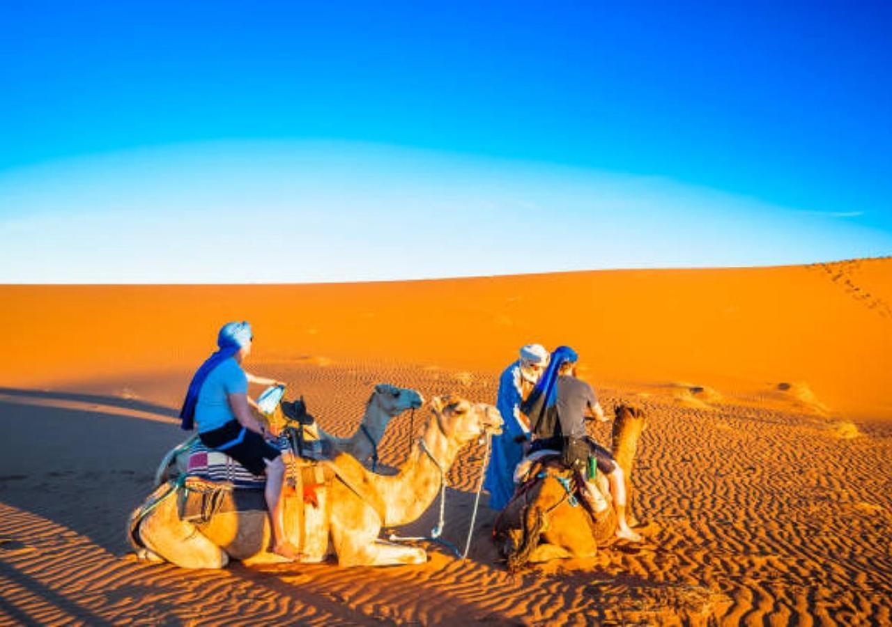 Desert Glamping Experience 梅尔祖卡 外观 照片
